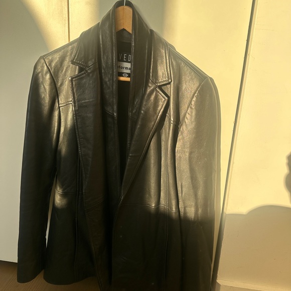 Reformation x Veda Park Leather Blazer - Picture 5 of 7